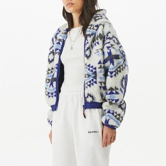 iets frans UO Blue + White Printed Cropped Fleece Jacket Women's S Fair Isle - Picture 1 of 12